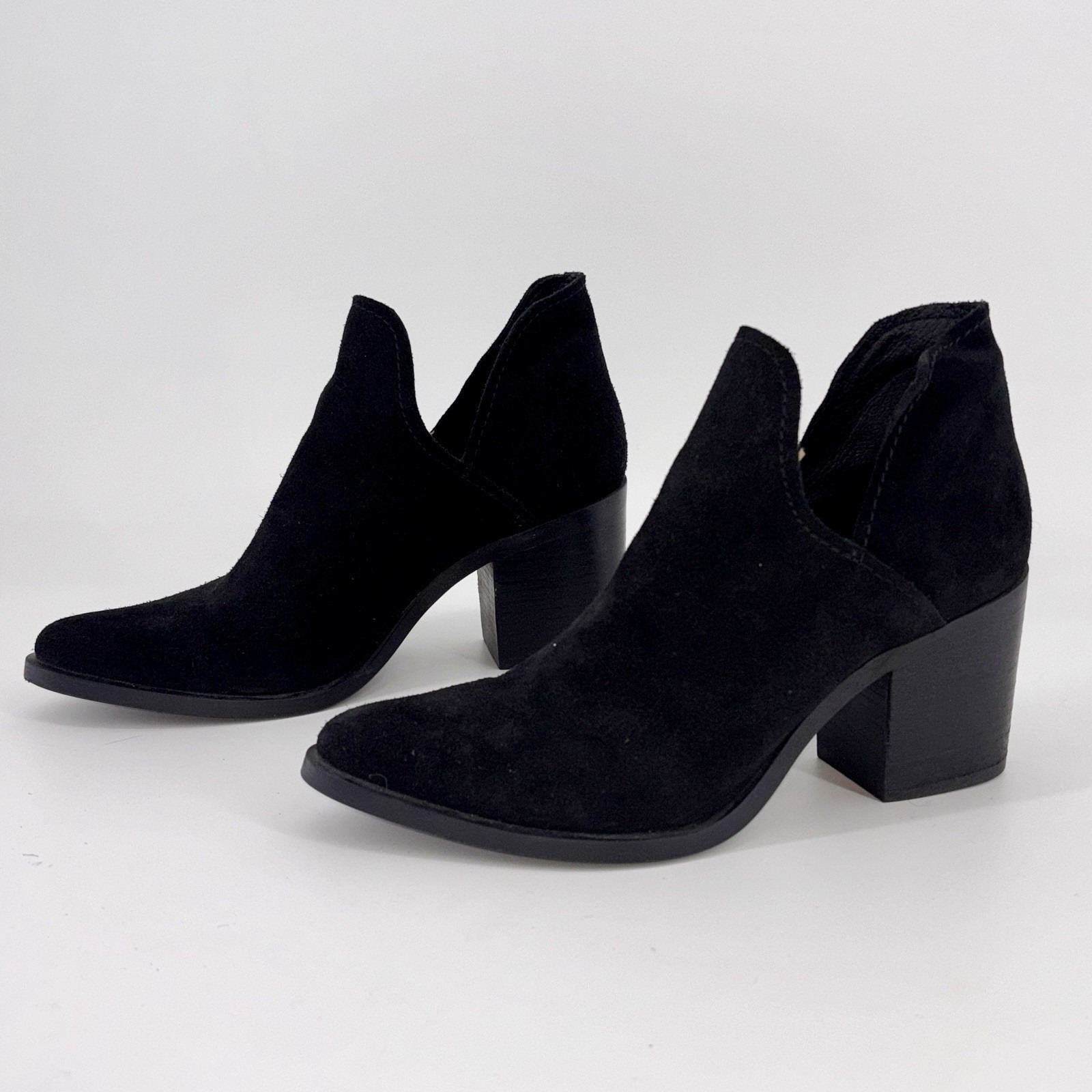 Steve Madden Prezzie Boots Booties Shooties 9.5 Black Suede Cut Outs Boho Artsy